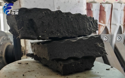 污泥增效劑:板框壓濾機脫水的卓越助力-青島仕駿